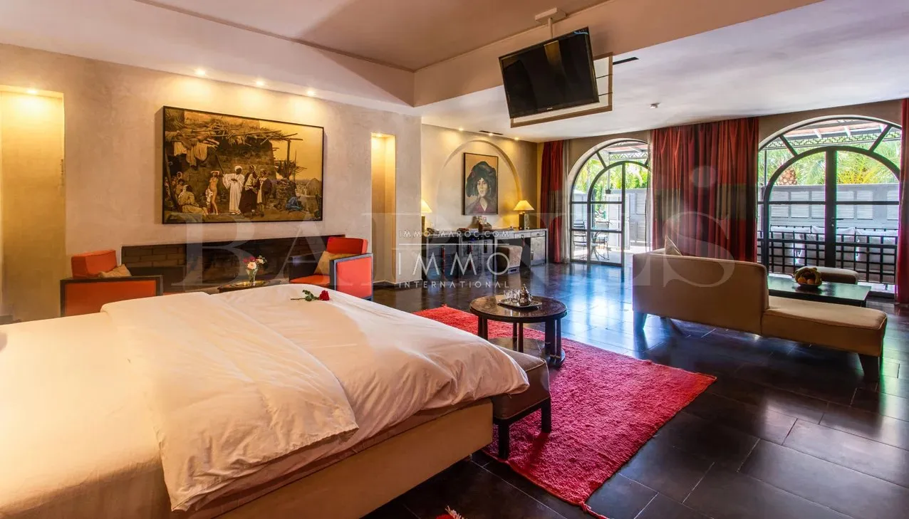 Palais d’hôtes d’exception à vendre – palmeraie – 19 suites – domaine de 2,2 hectares