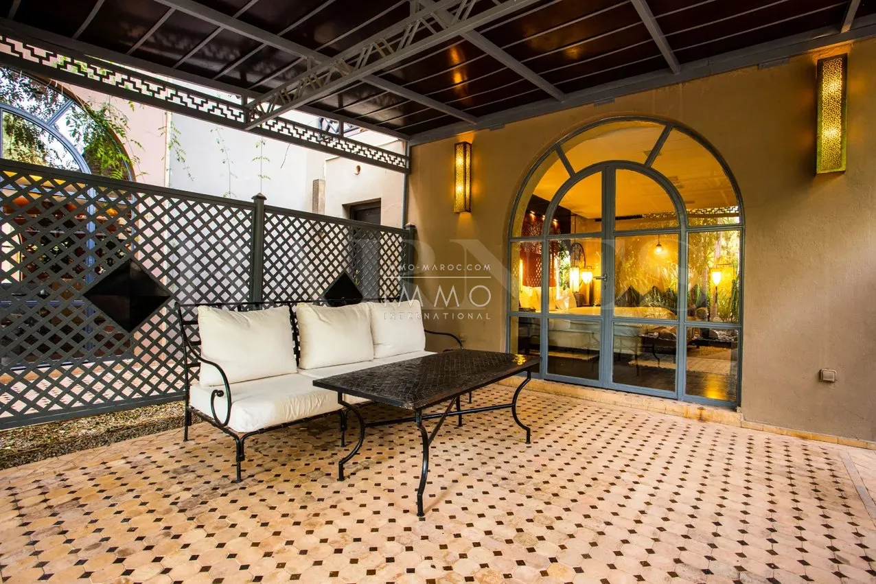 Palais d’hôtes d’exception à vendre – palmeraie – 19 suites – domaine de 2,2 hectares