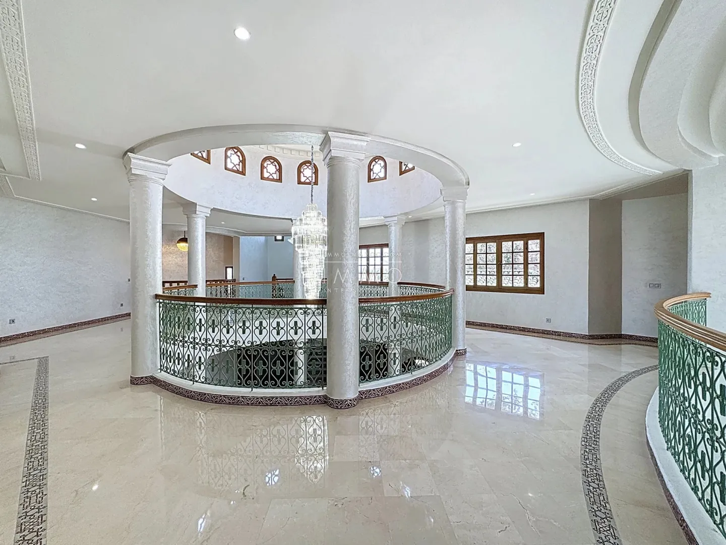 Barnes marrakech vous propose une villa ,située dans le quartier résidentiel et très recherché d’agdal