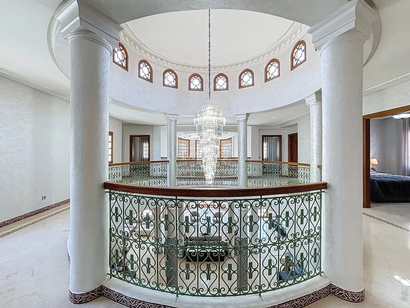 Barnes marrakech vous propose une villa ,située dans le quartier résidentiel et très recherché d’agdal