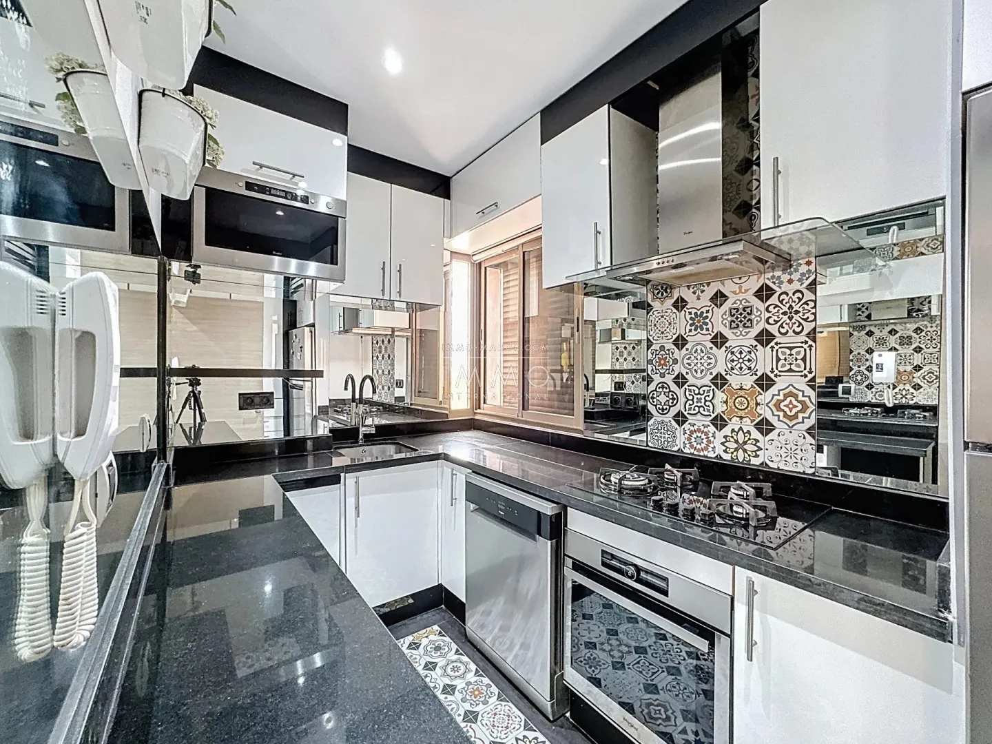 Appartement à vendre agdal – 3 chambres – 106 m² – 2ème étage – meublé – résidence fermée sécurisée