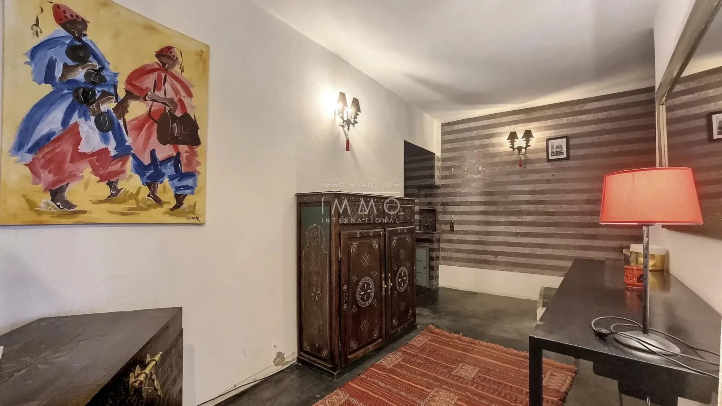 Riad à vendre – riad laarouss – 4 chambres – piscine – vue atlas & toits médina – accès voiture – maison d'hôtes possible