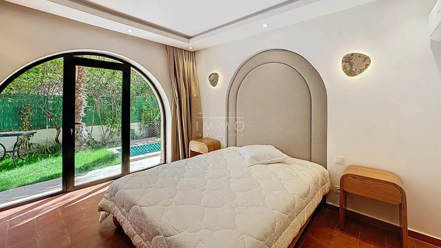 Appartement rez-de-jardin à vendre hivernage – 2 chambres – 150 m² – rénové – meublé – piscine – parking