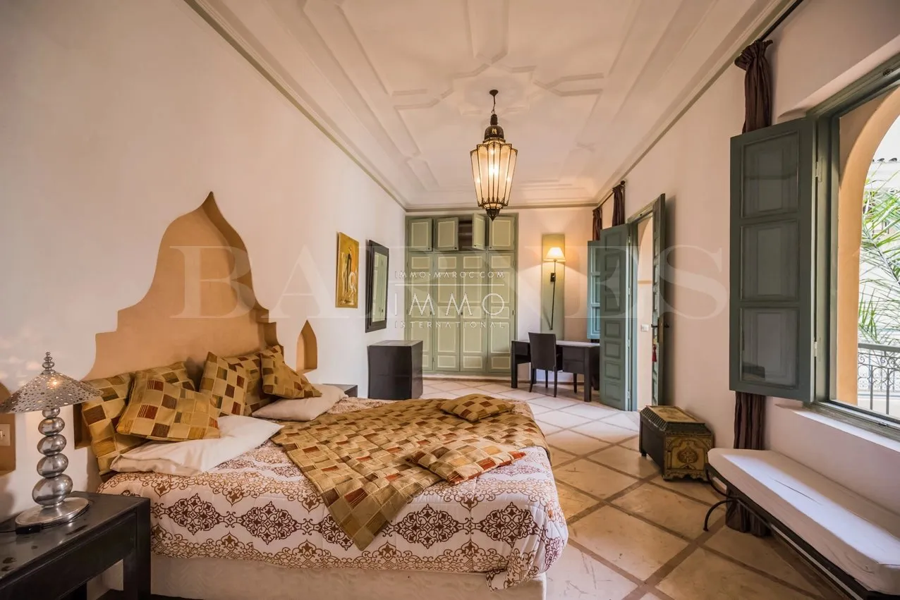Riad à vendre – dar el bacha – 6 chambres – maison d'hôtes – douiria – bassin terrasse – maison d'hôtes possible