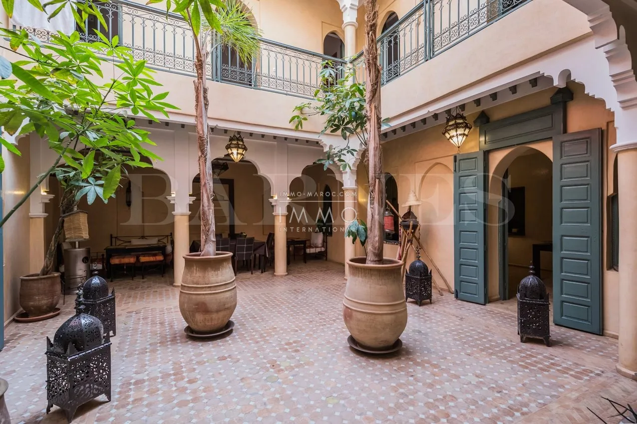 Riad à vendre – dar el bacha – 6 chambres – maison d'hôtes – douiria – bassin terrasse – maison d'hôtes possible