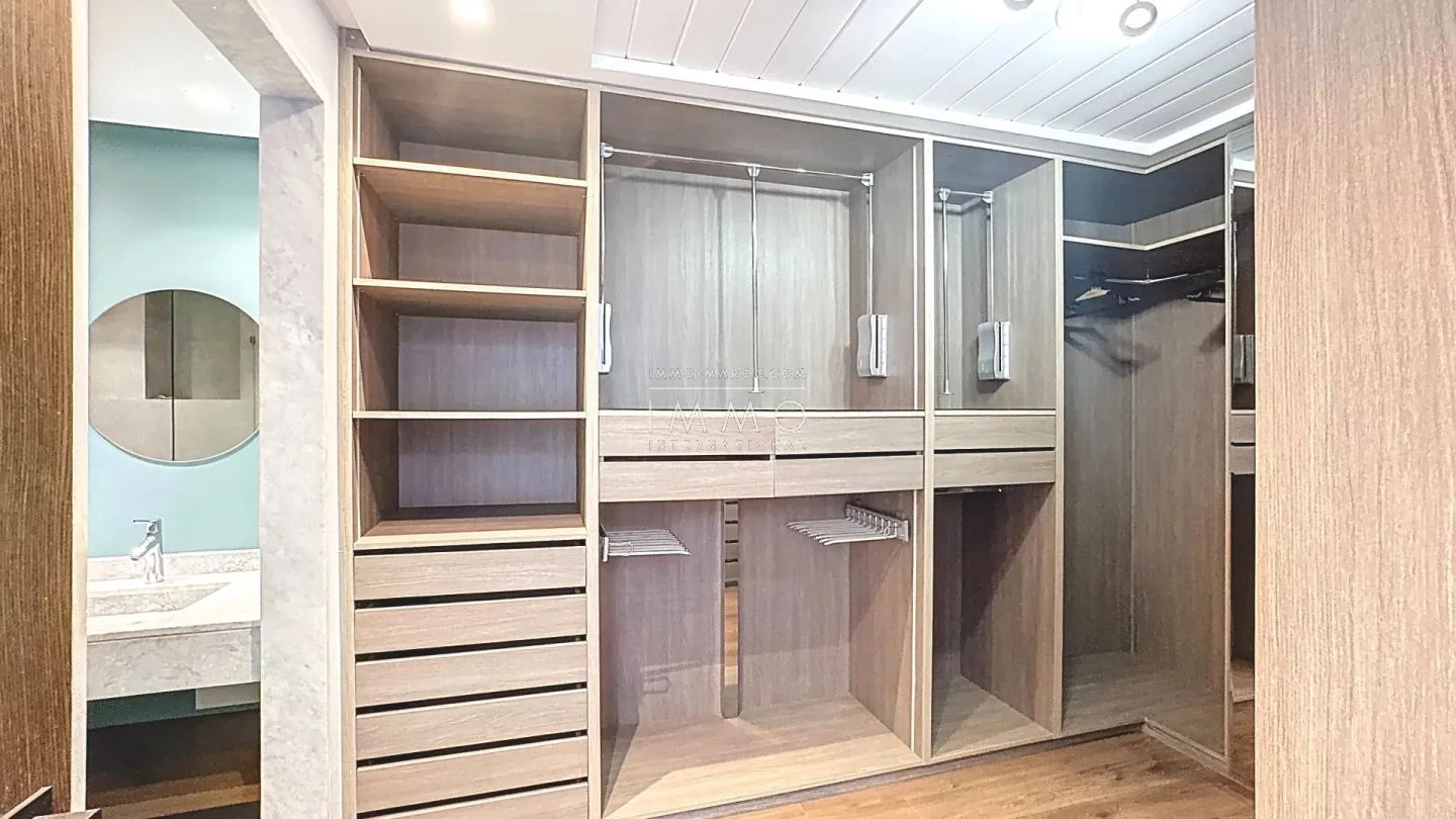 Villa à vendre route de l'ourika marrakech – 6 chambres – 373 m² – piscine – jacuzzi