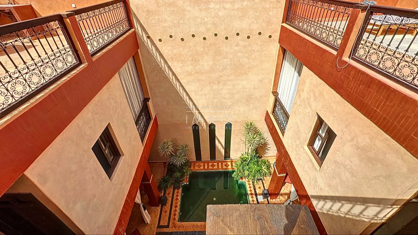 Riad à vendre – riad larousse – 4 chambres – titré – bassin chauffé – rénové matériaux nobles – maison d'hôtes possible