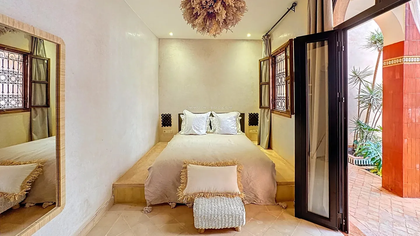 Riad à vendre – riad larousse – 4 chambres – titré – bassin chauffé – rénové matériaux nobles – maison d'hôtes possible