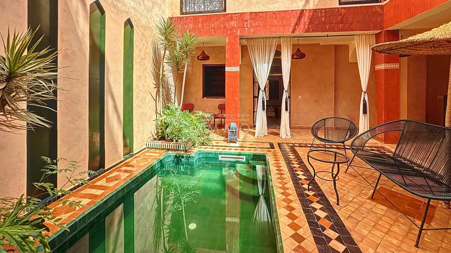 Riad à vendre – riad larousse – 4 chambres – titré – bassin chauffé – rénové matériaux nobles – maison d'hôtes possible