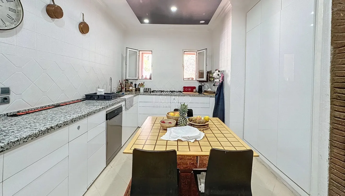 Villa de plain-pied à vendre à targa – 6 chambres – terrain 1 300 m² sans vis-à-vis