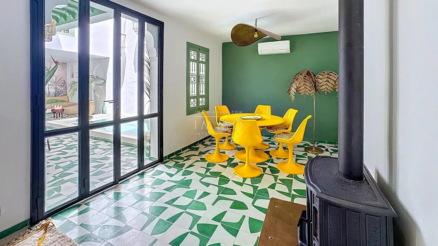 Riad à vendre – kasbah – 3 chambres – beldi chic – piscine – titré – meublé clé en main