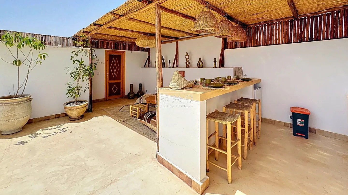 Riad à vendre – kasbah – 3 chambres – beldi chic – piscine – titré – meublé clé en main