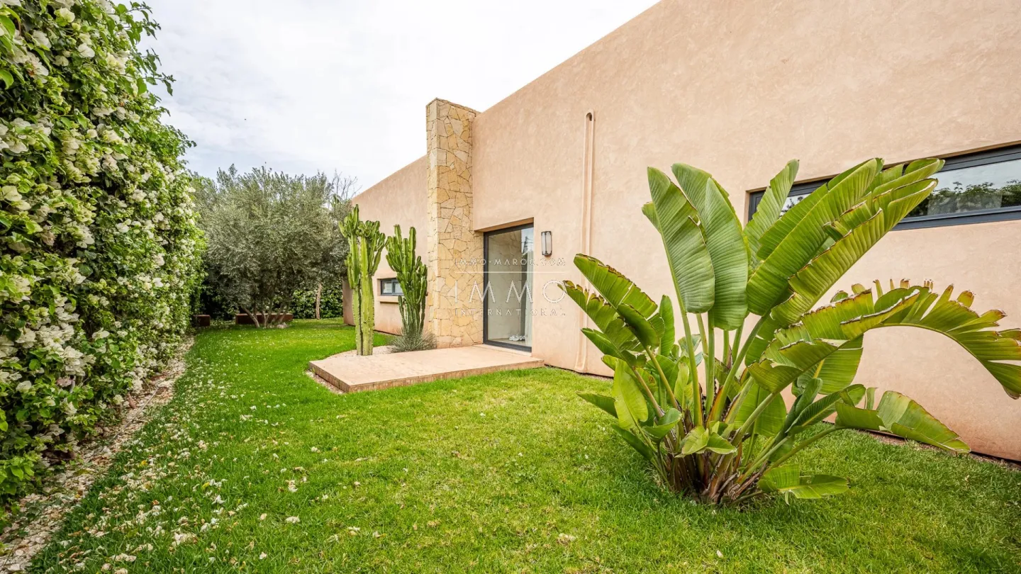 Villa de charme de plain-pied à vendre – route d'amizmiz – 4 chambres – 1 000 m²