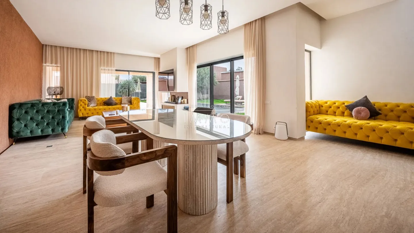 Villa de charme de plain-pied à vendre – route d'amizmiz – 4 chambres – 1 000 m²