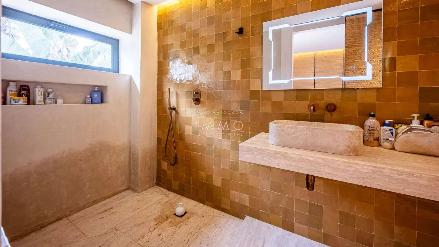 Villa de charme de plain-pied à vendre – route d'amizmiz – 4 chambres – 1 000 m²