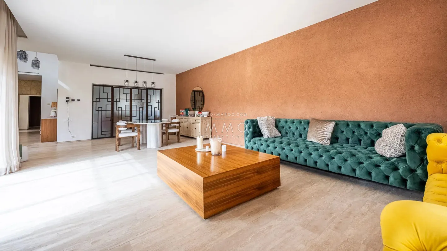 Villa de charme de plain-pied à vendre – route d'amizmiz – 4 chambres – 1 000 m²