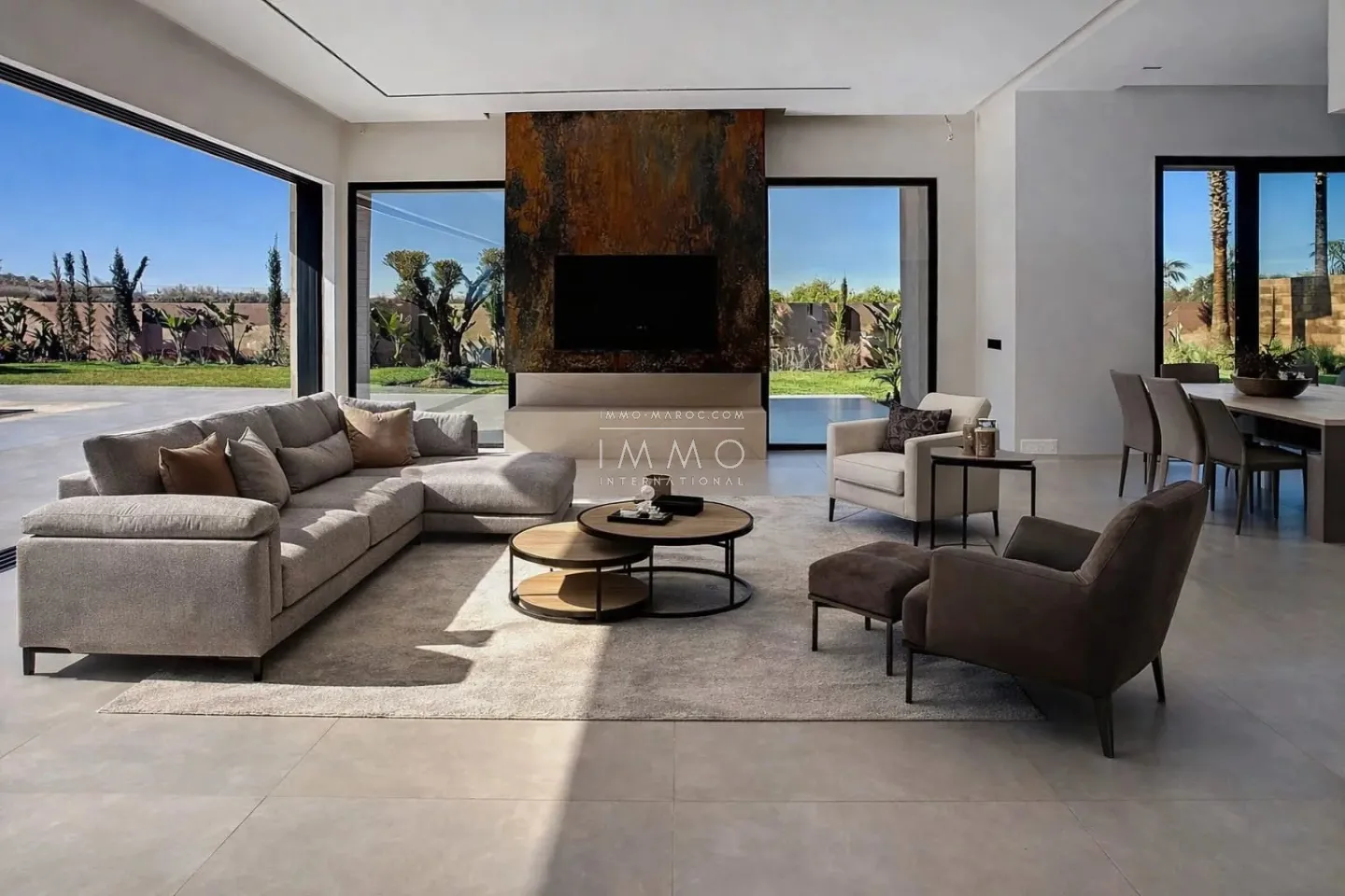 Villa contemporaine plain-pied sur 1350 m2 de terrain