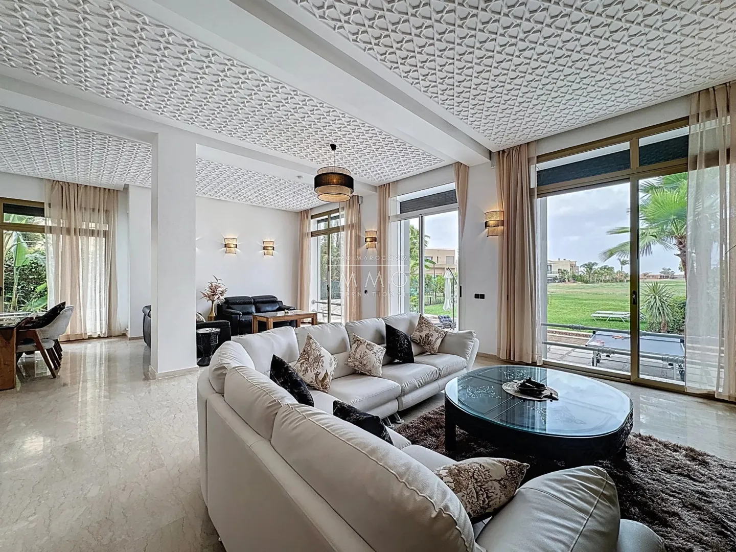 Villa à vendre en front de golf argan marrakech – 4 suites – 350 m² – piscine chauffée.