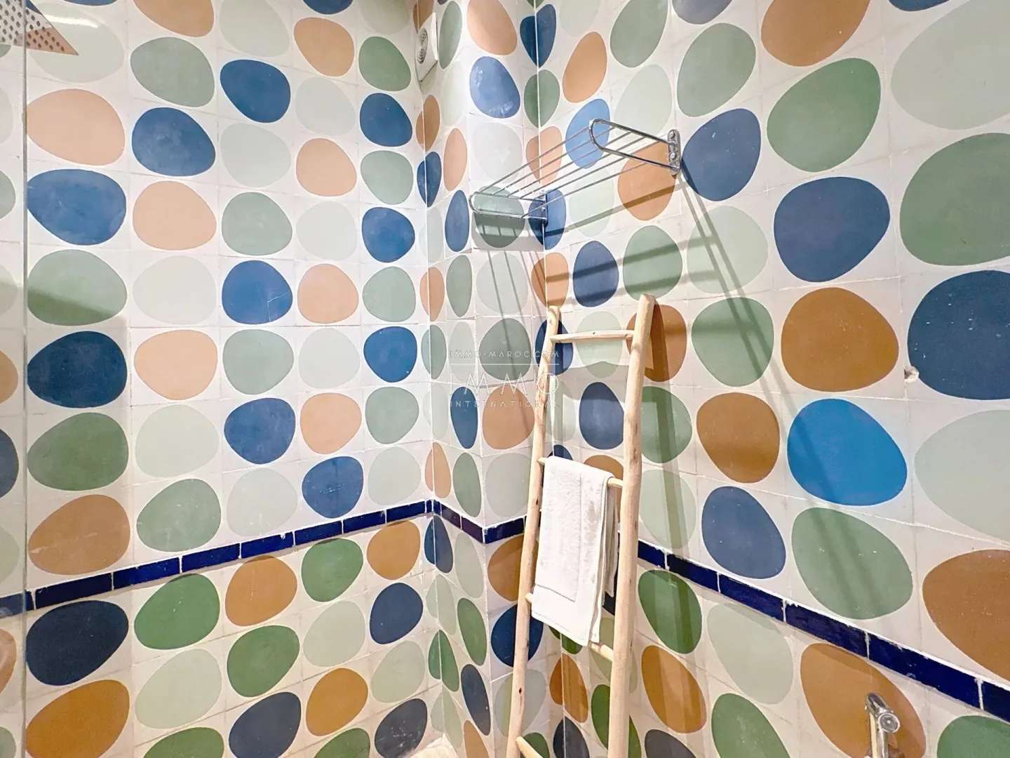 Très joli riad titré avec autorisation d’exploitation – maison d’hôtes de charme (6 suites)