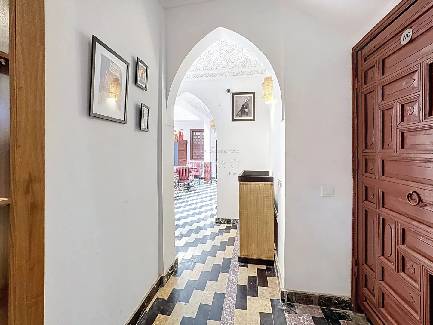 Très joli riad titré avec autorisation d’exploitation – maison d’hôtes de charme (6 suites)