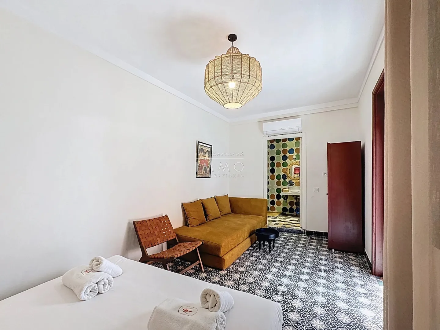 Très joli riad titré avec autorisation d’exploitation – maison d’hôtes de charme (6 suites)