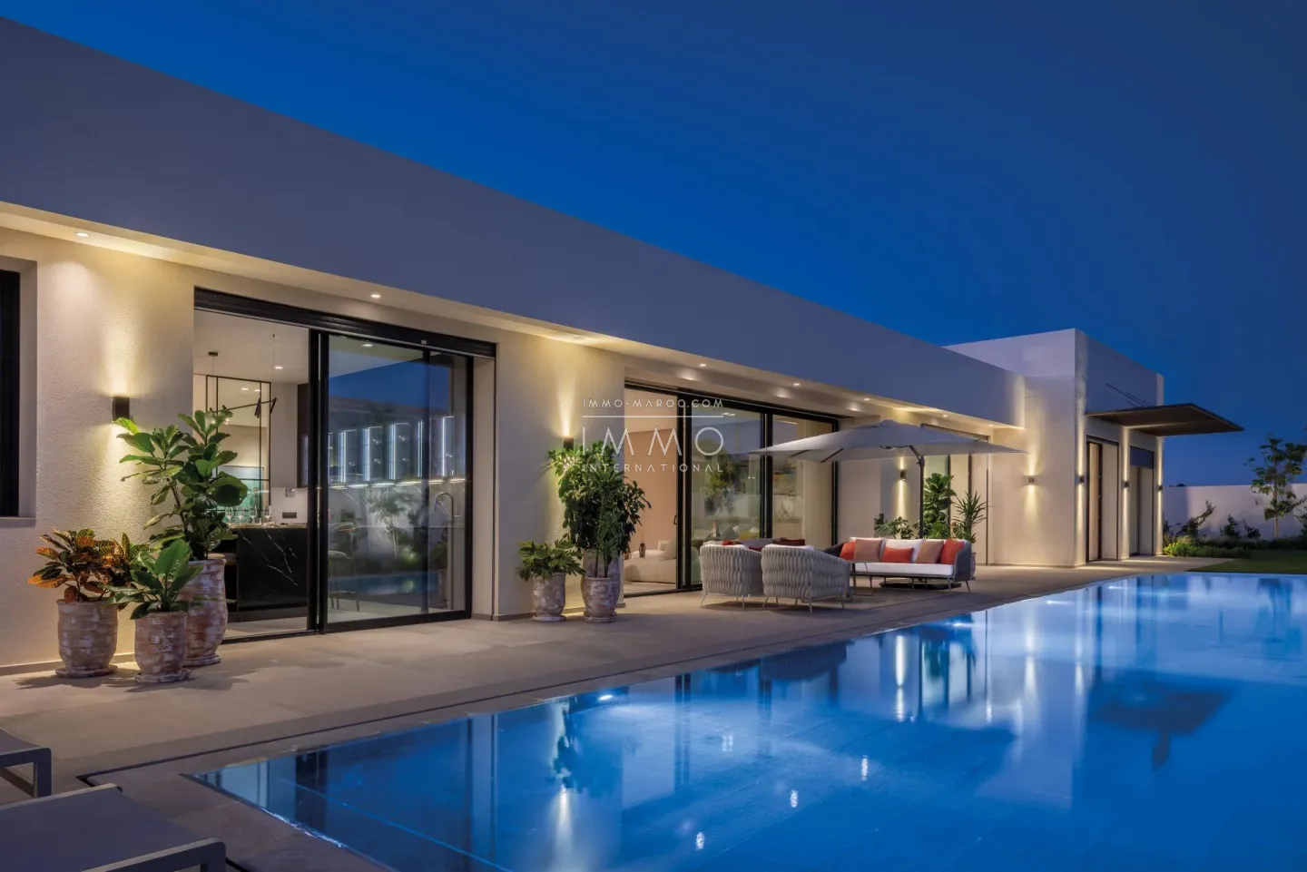 Villa contemporaine de plain-pied à vendre – route de l'ourika – 4 suites