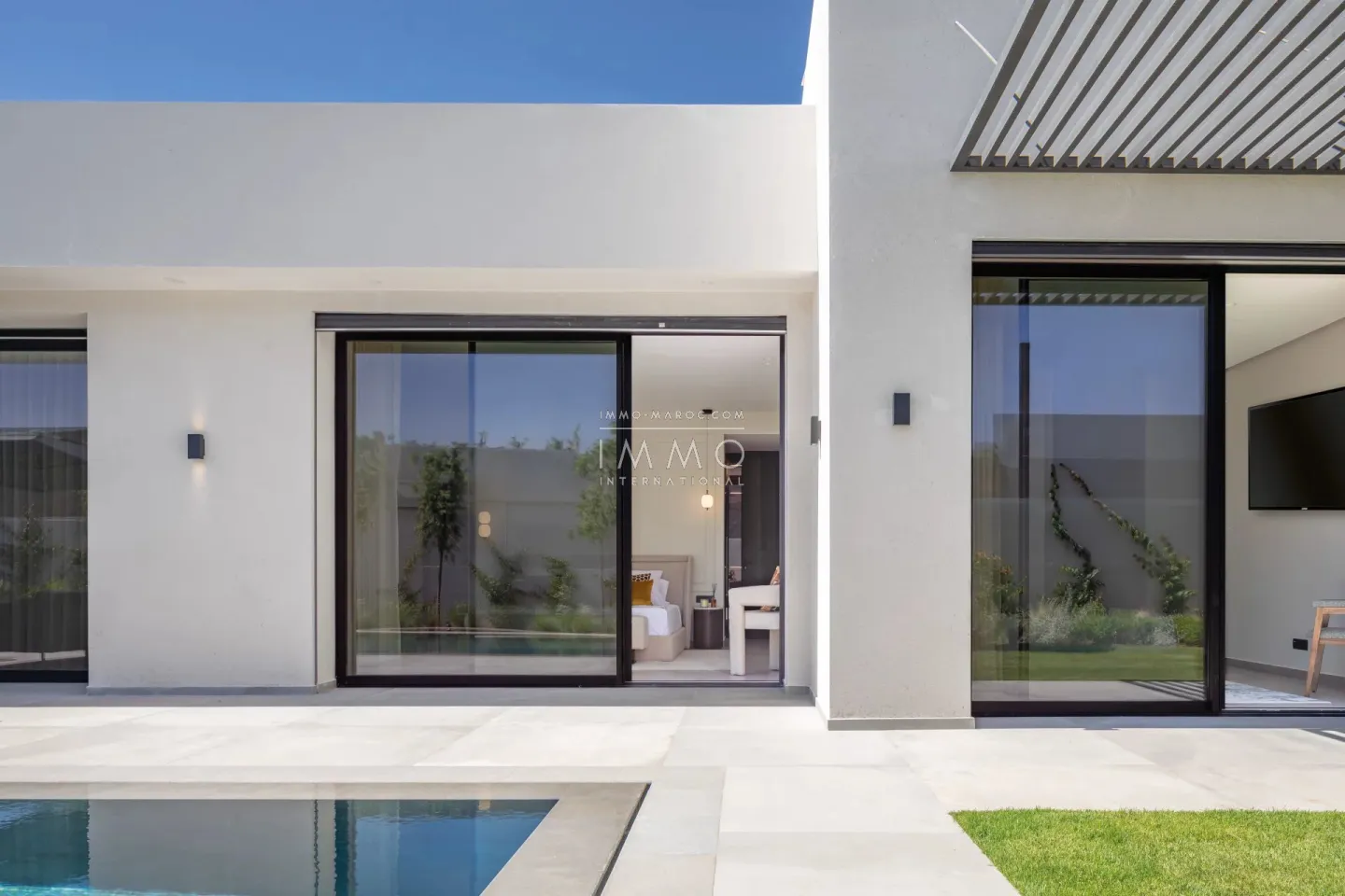 Villa contemporaine de plain-pied à vendre – route de l'ourika – 4 suites