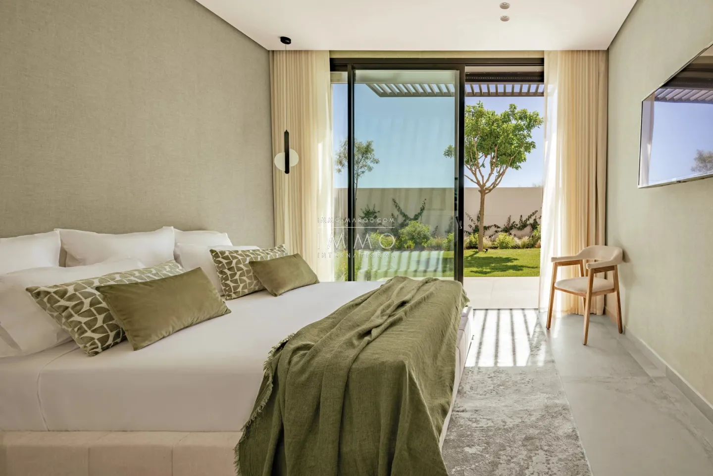 Villa contemporaine de plain-pied à vendre – route de l'ourika – 4 suites