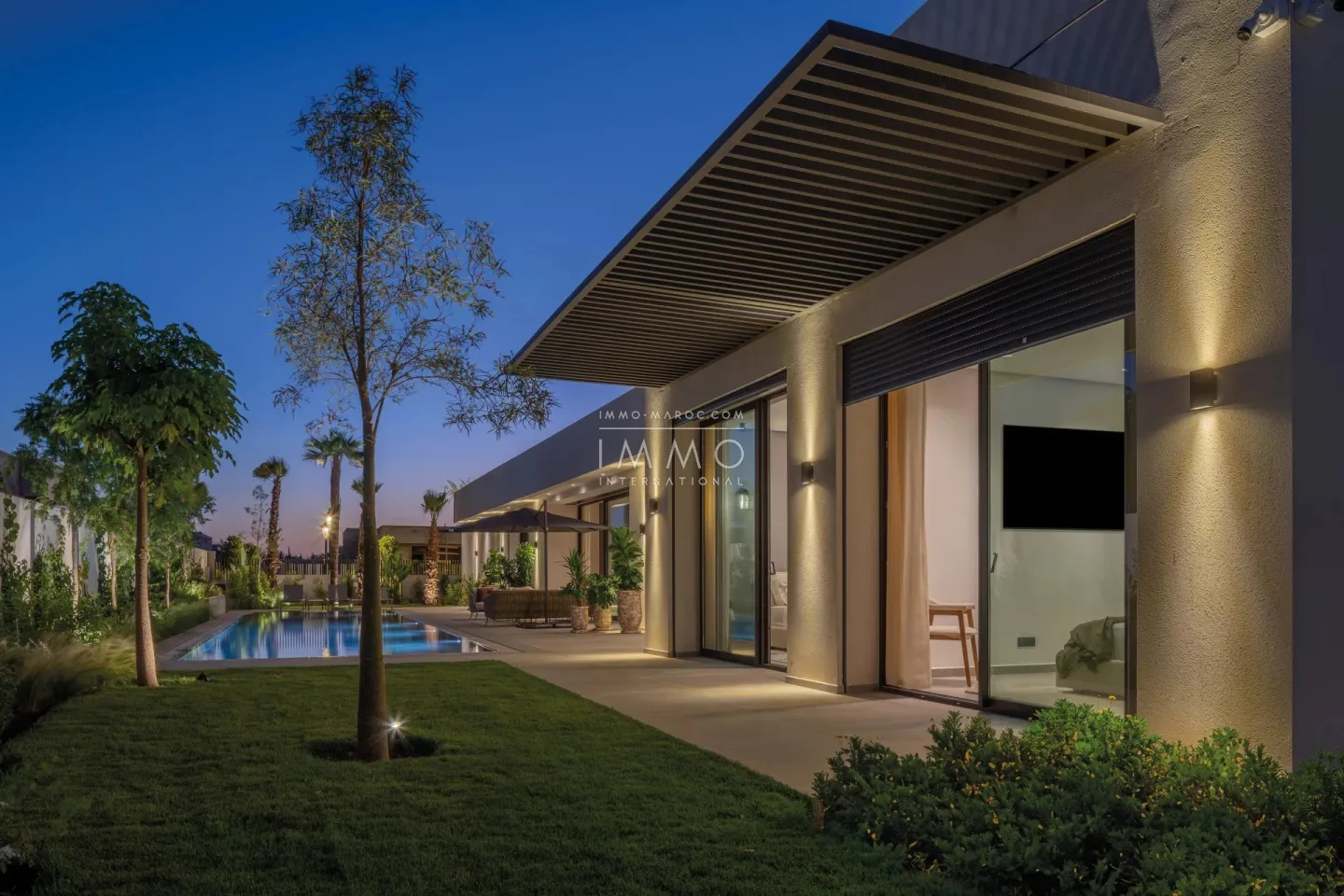 Villa contemporaine de plain-pied à vendre – route de l'ourika – 4 suites