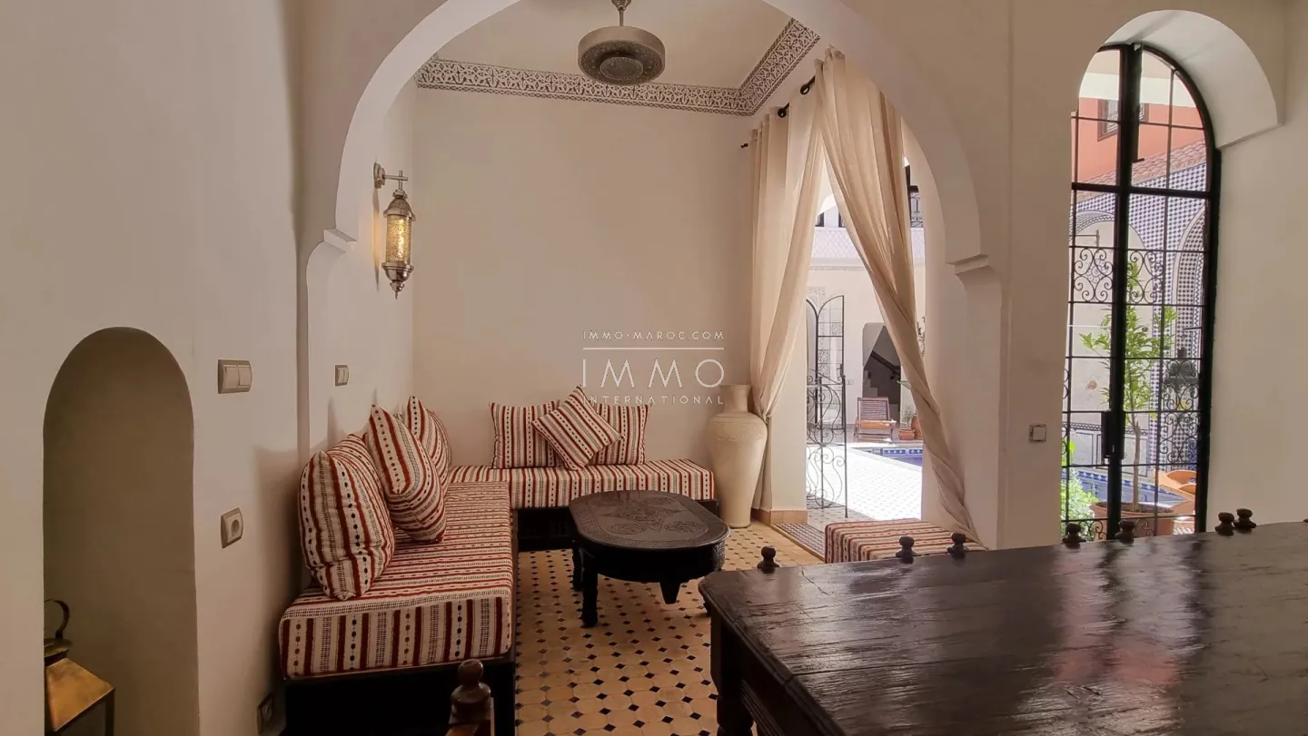 Riad à vendre – sidi mimoun – 5 chambres – hammam – terrasse vue koutoubia – vue 360° médina – maison d'hôtes possible