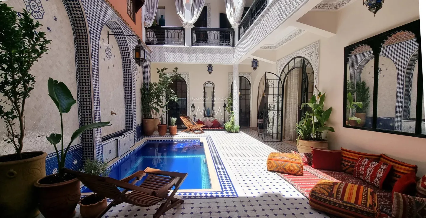 Riad à vendre – sidi mimoun – 5 chambres – hammam – terrasse vue koutoubia – vue 360° médina – maison d'hôtes possible