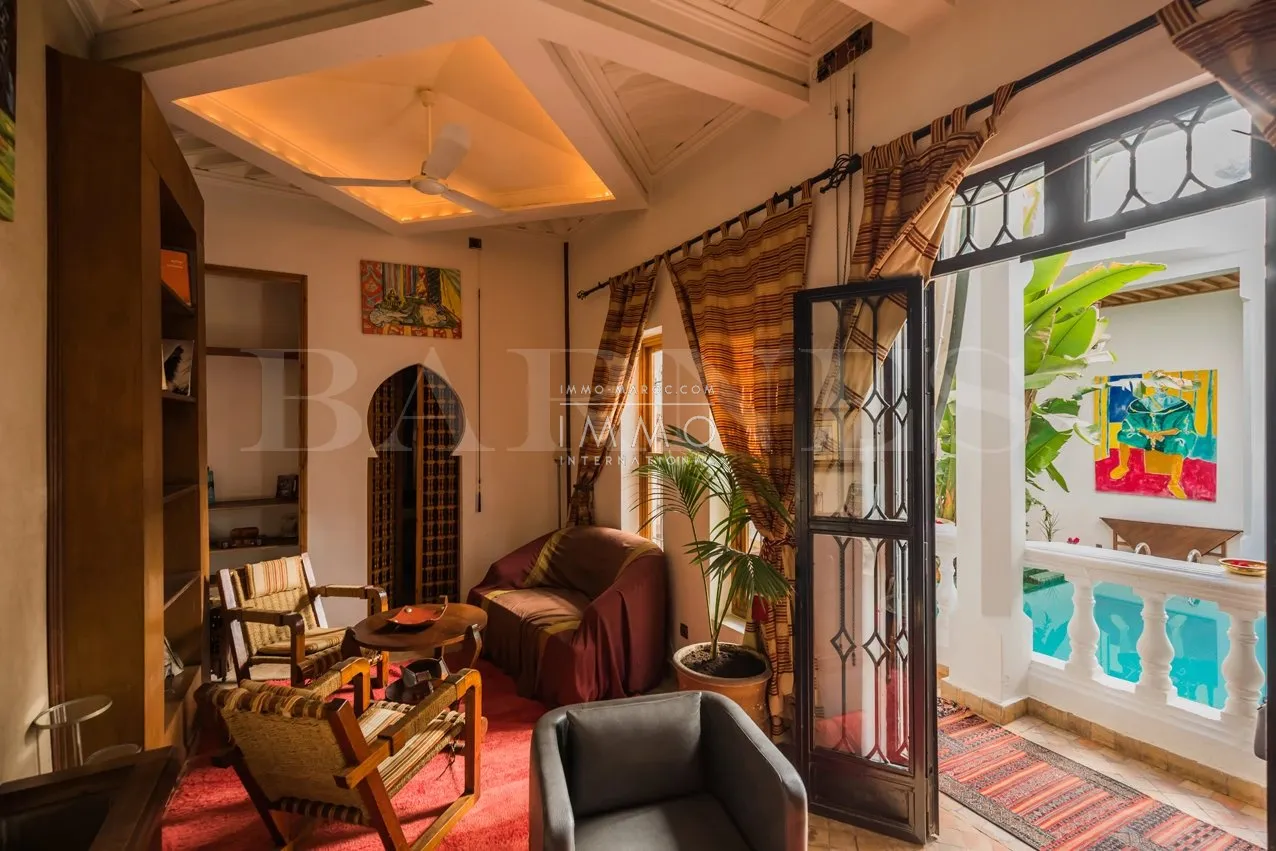 Riad à vendre – bab doukkala – 9 chambres – deux riads communicants – maison d'hôtes en exploitation – piscine & jacuzzi – potentiel hôtelier