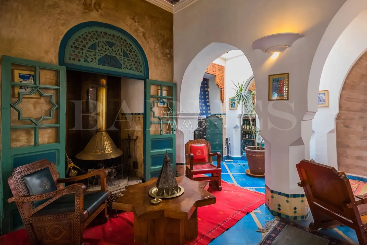 Riad à vendre – bab doukkala – 9 chambres – deux riads communicants – maison d'hôtes en exploitation – piscine & jacuzzi – potentiel hôtelier