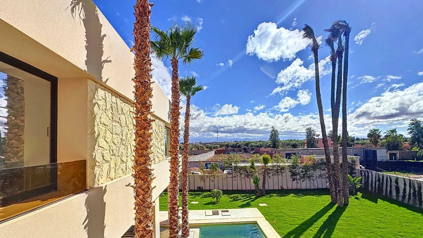 Villa à vendre route de l'ourika – 5 suites – 560 m² – terrain 1 250 m² – neuve – vue atlas – jacuzzi – salon encastré