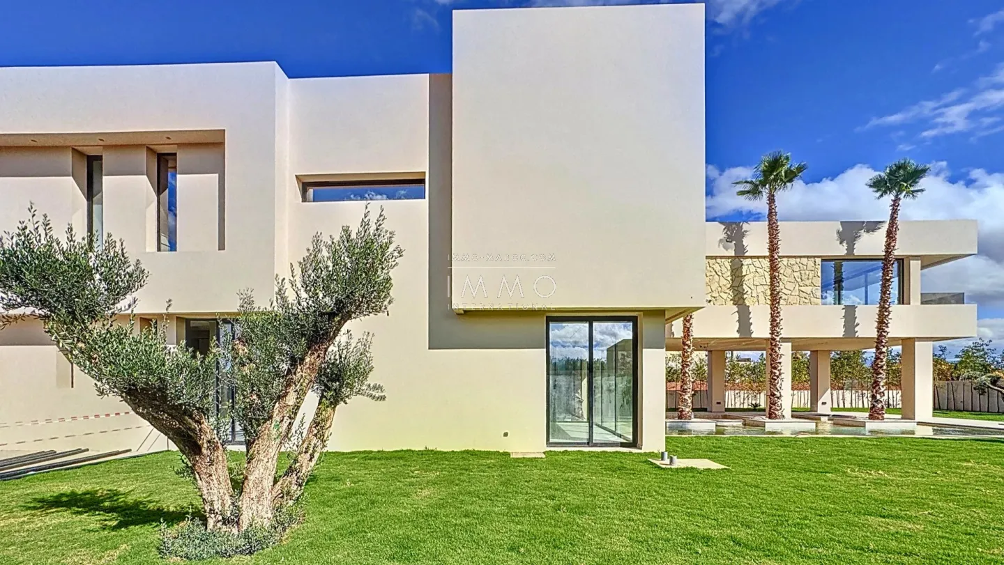 Villa à vendre route de l'ourika – 5 suites – 560 m² – terrain 1 250 m² – neuve – vue atlas – jacuzzi – salon encastré
