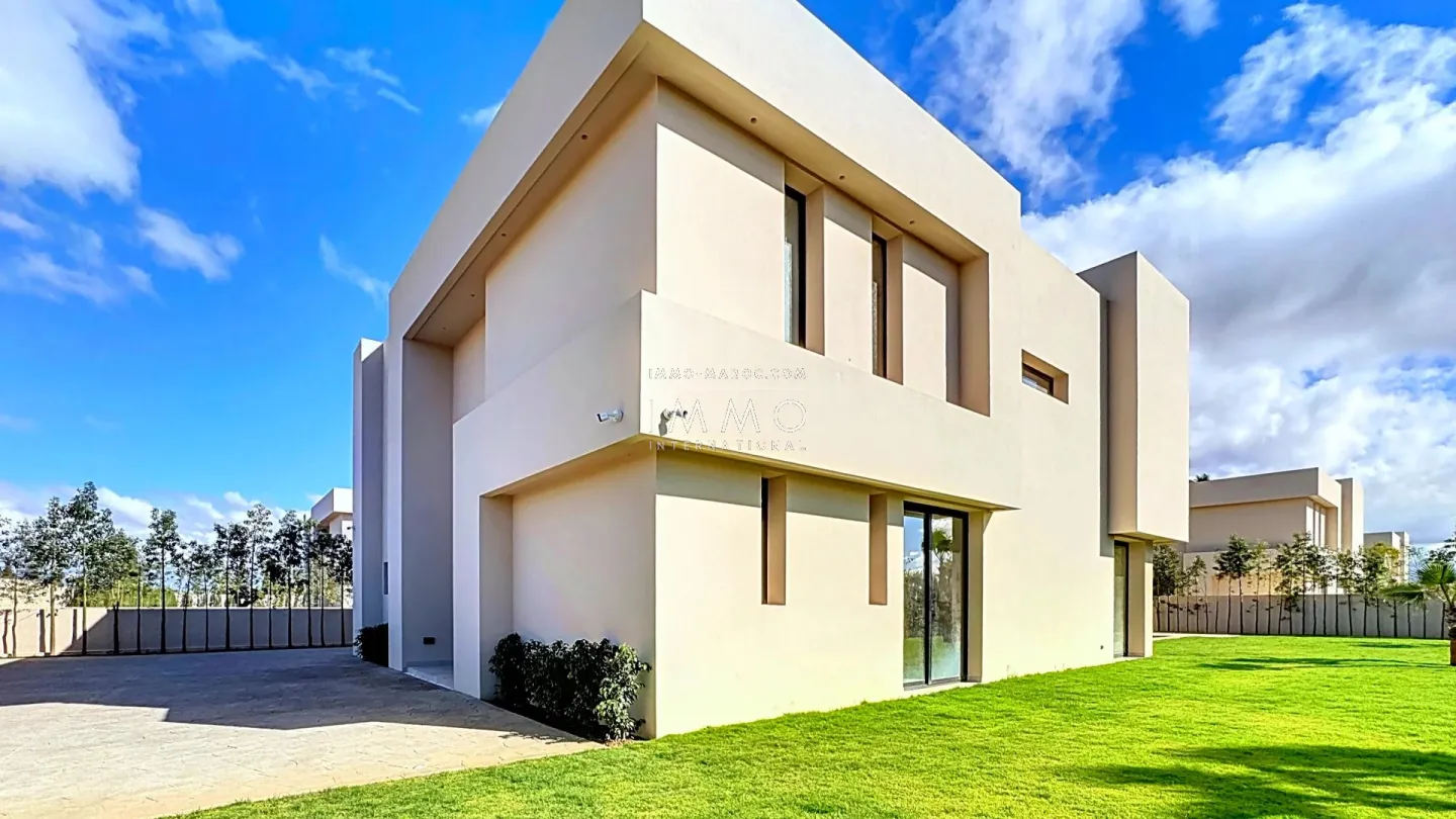 Villa à vendre route de l'ourika – 5 suites – 560 m² – terrain 1 250 m² – neuve – vue atlas – jacuzzi – salon encastré