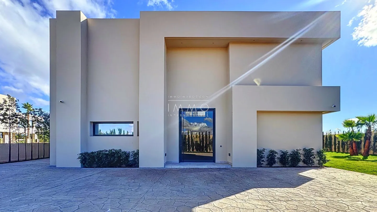 Villa à vendre route de l'ourika – 5 suites – 560 m² – terrain 1 250 m² – neuve – vue atlas – jacuzzi – salon encastré