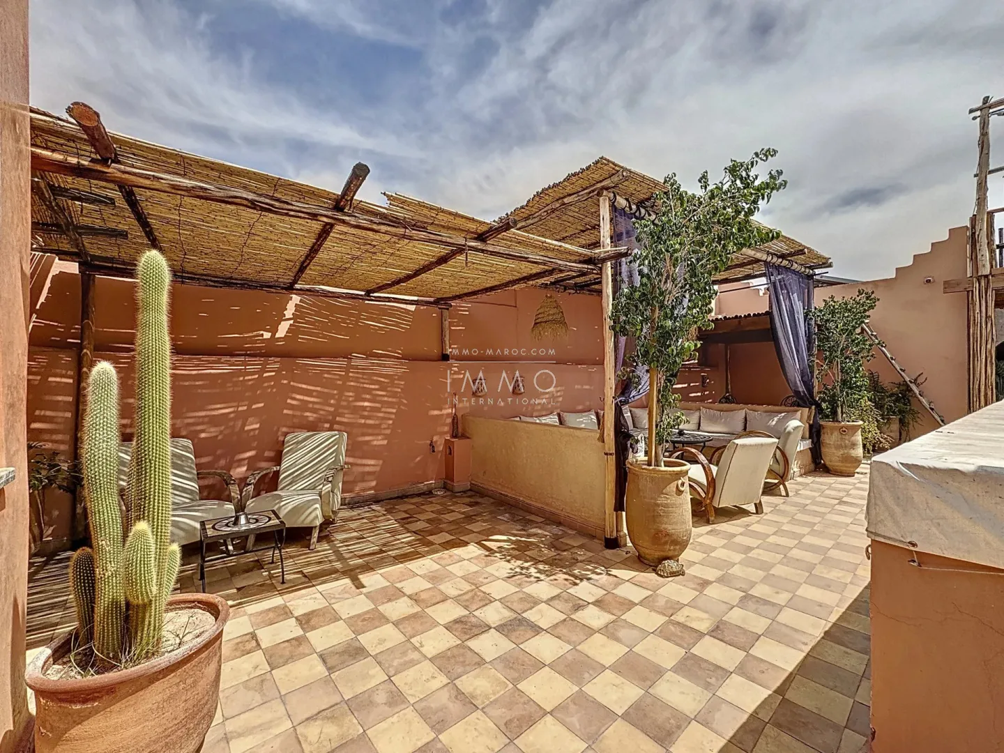 Riad à vendre – bab doukkala – 7 chambres – maison d'hôtes beldi chic – bassin chauffé – spa & hammam – potentiel hôtelier