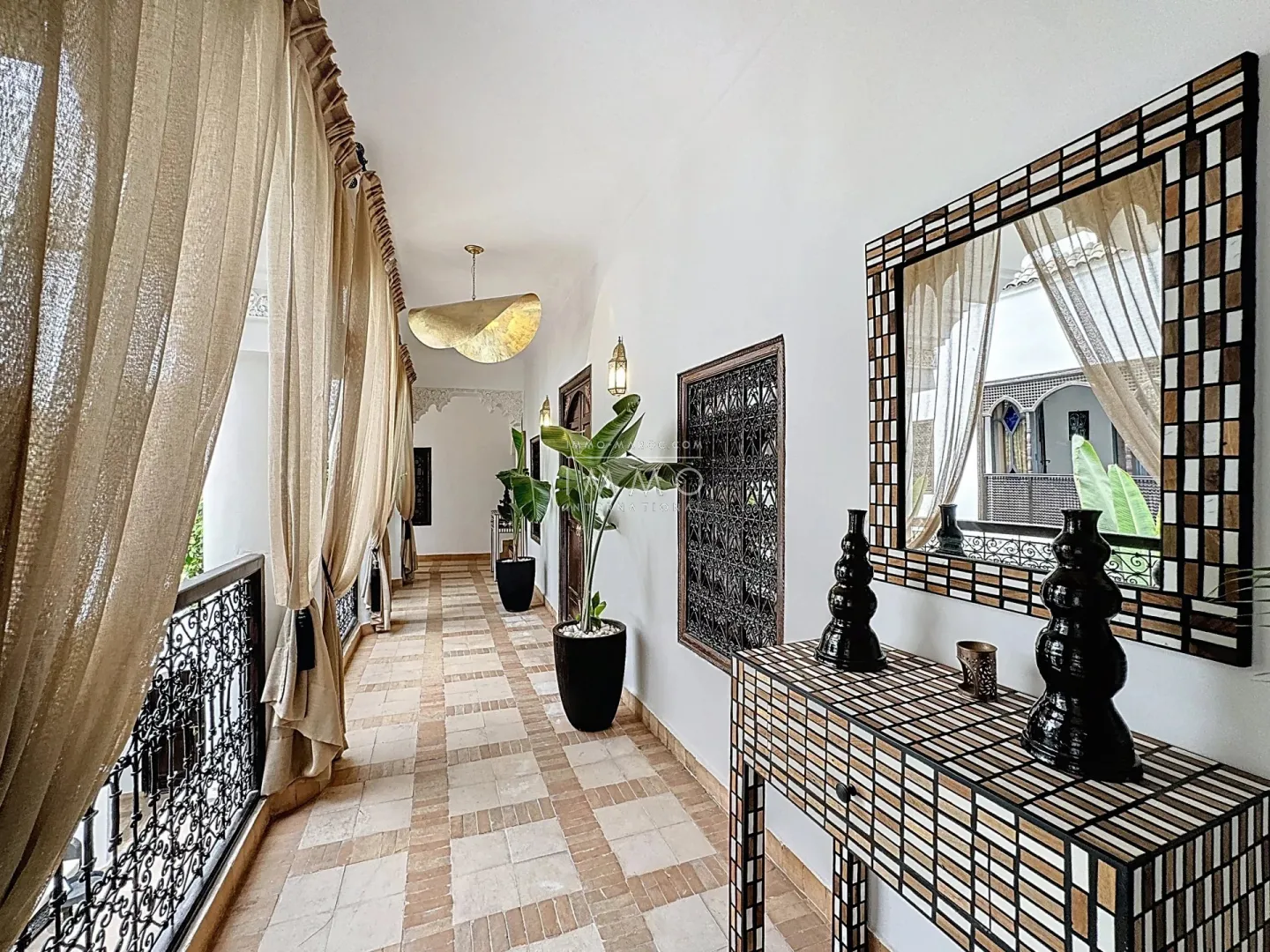 Riad à vendre – bab doukkala – 7 chambres – maison d'hôtes beldi chic – bassin chauffé – spa & hammam – potentiel hôtelier