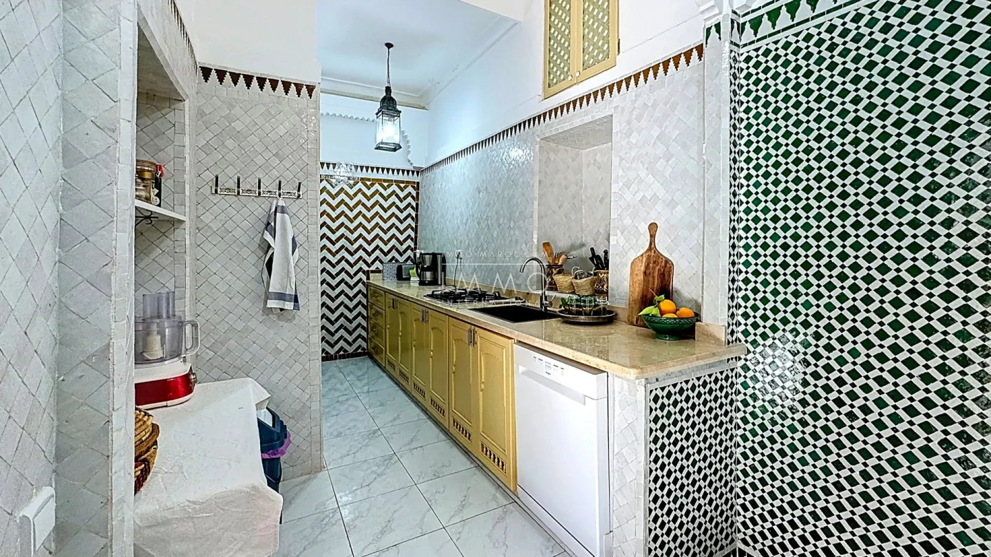 Riad à vendre – riad zitoun kedim – 6 suites – hammam – bassin rooftop – vue koutoubia – architecture traditionnelle – maison d'hôtes possible