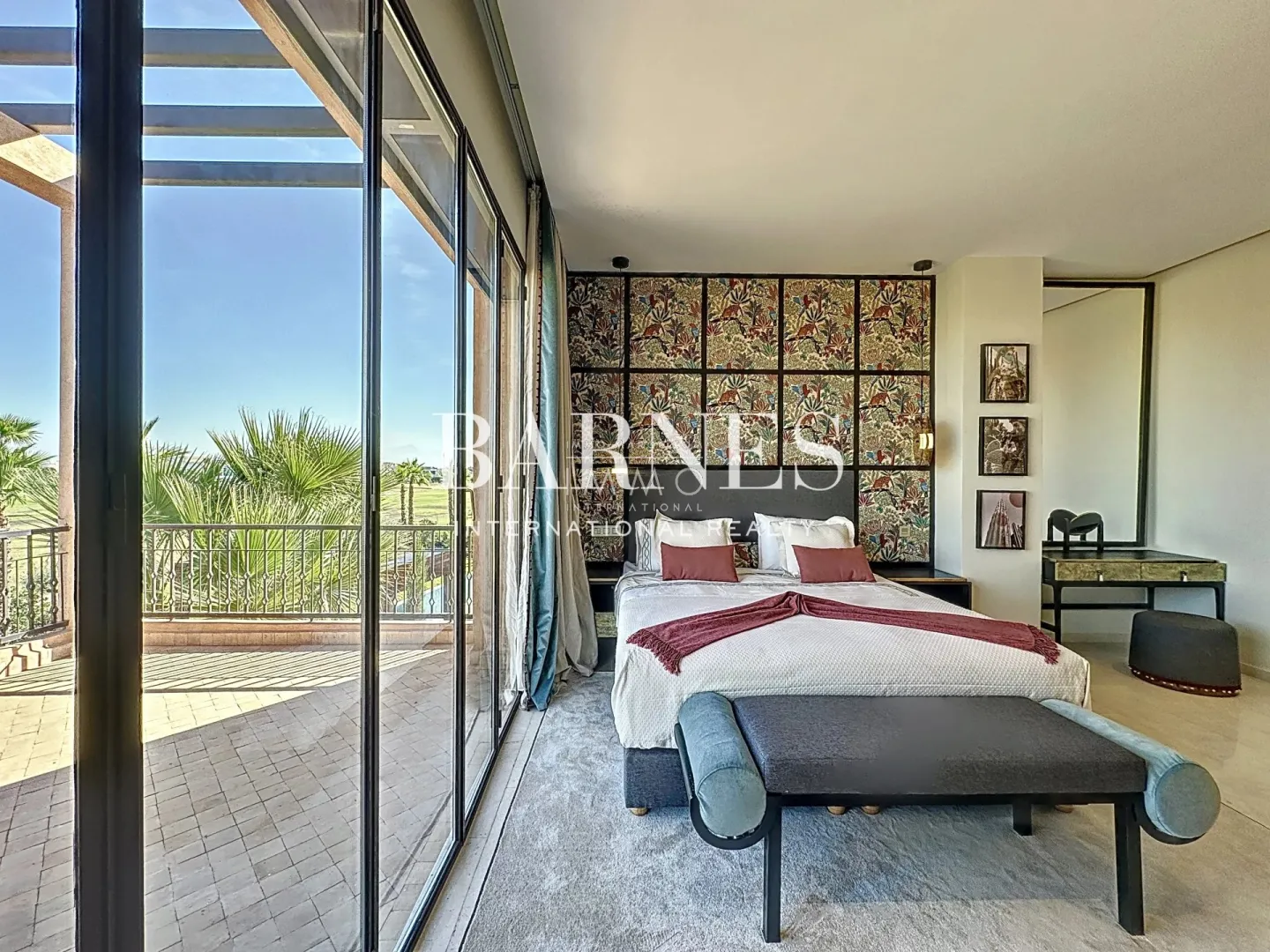 Villa d'exception en front de golf – quartier agdal – 4 suites – style marocain épuré