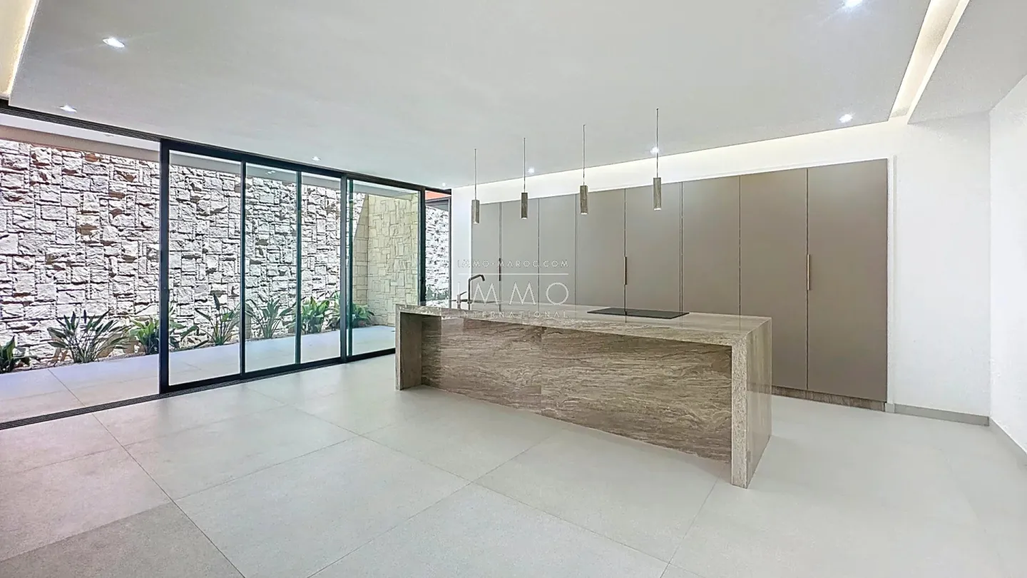 Villa à vendre au golf amelkis marrakech – 5 suites – 518 m² habitables – sous-sol aménagé