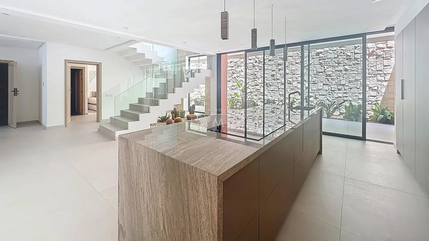 Villa à vendre au golf amelkis marrakech – 5 suites – 518 m² habitables – sous-sol aménagé