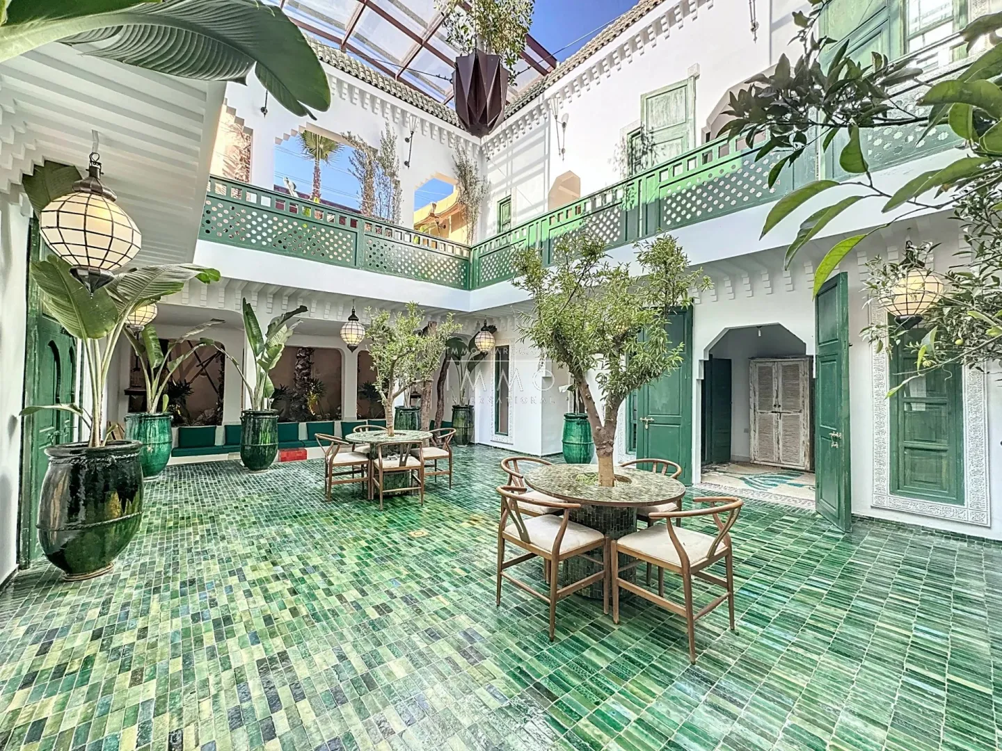 Riad à vendre – bab doukkala – 11 chambres – maison d'hôtes classée – spa 90 m² & 2 piscines – reconstruction neuve – potentiel hôtelier