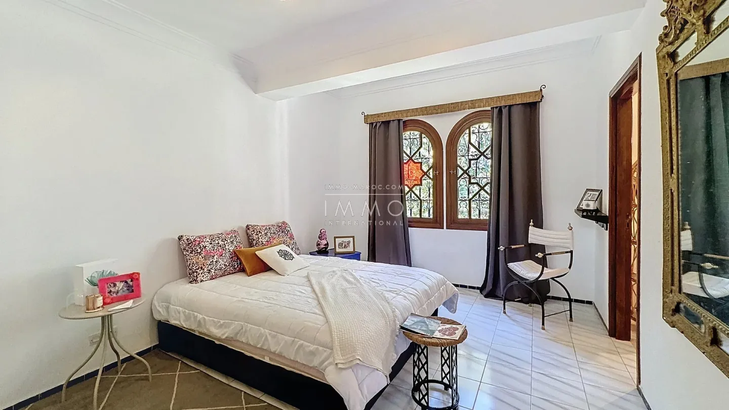 Villa de style riad à vendre à targa – 4 chambres – terrain 2 100 m²