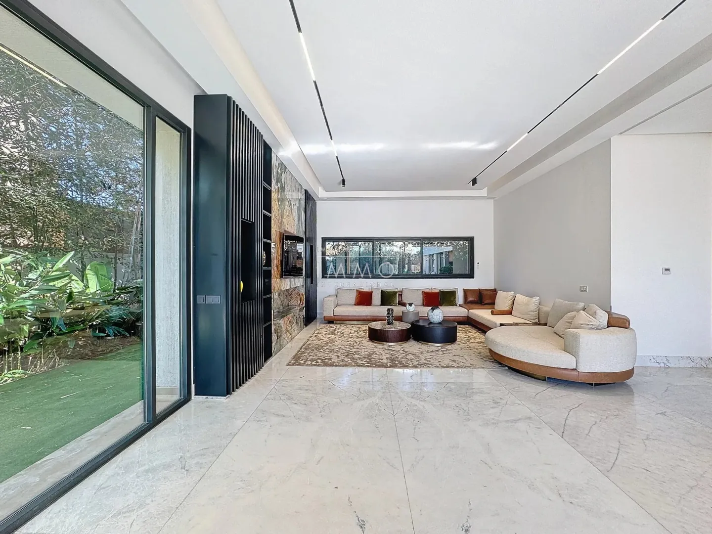 Villa contemporaine meublée à vendre à amelkis – 5 suites – terrain 1 000 m²