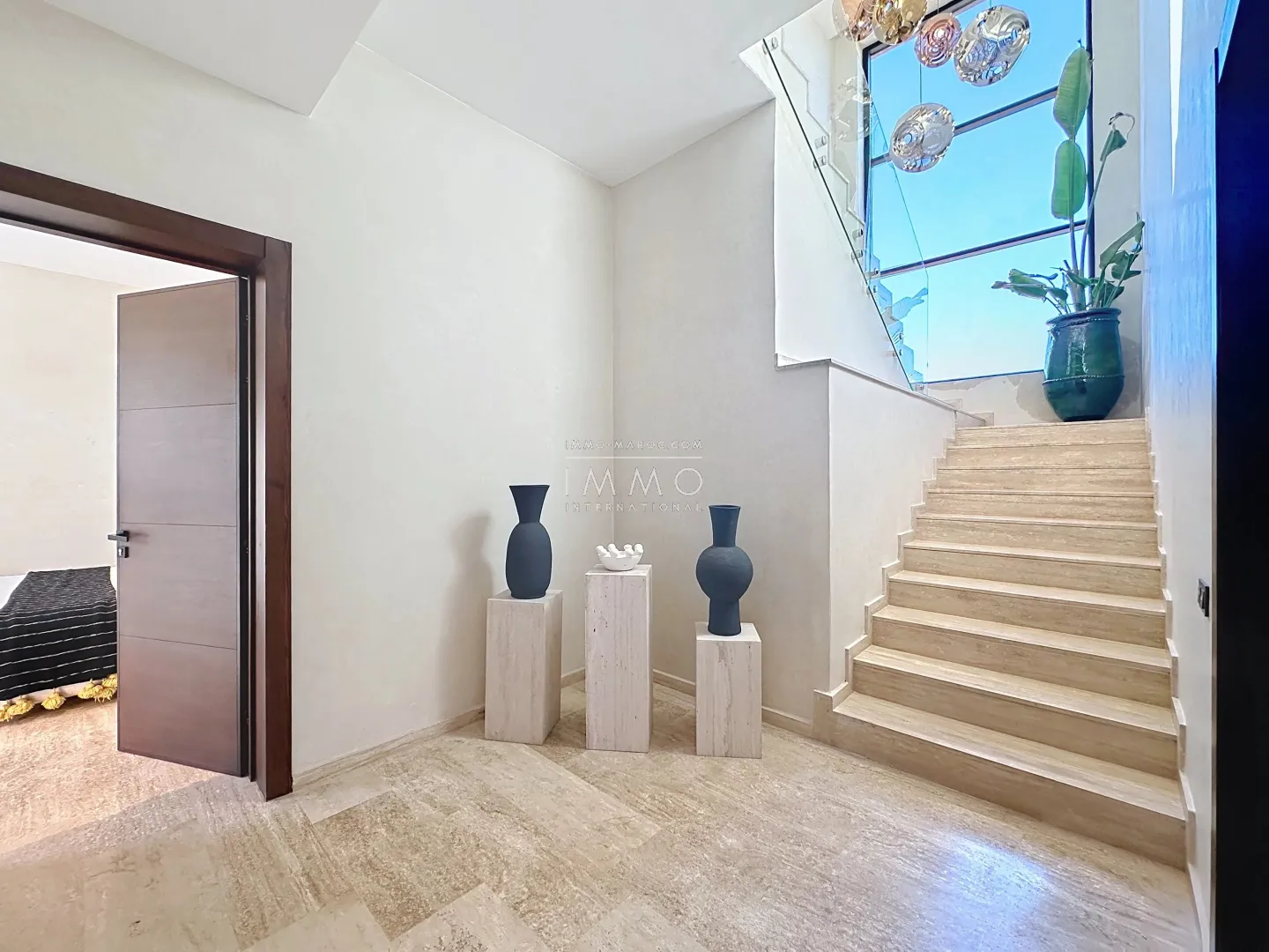 Villa à vendre golf amelkis – 5 suites – 550 m² – terrain 1 200 m² – meublée – contemporaine