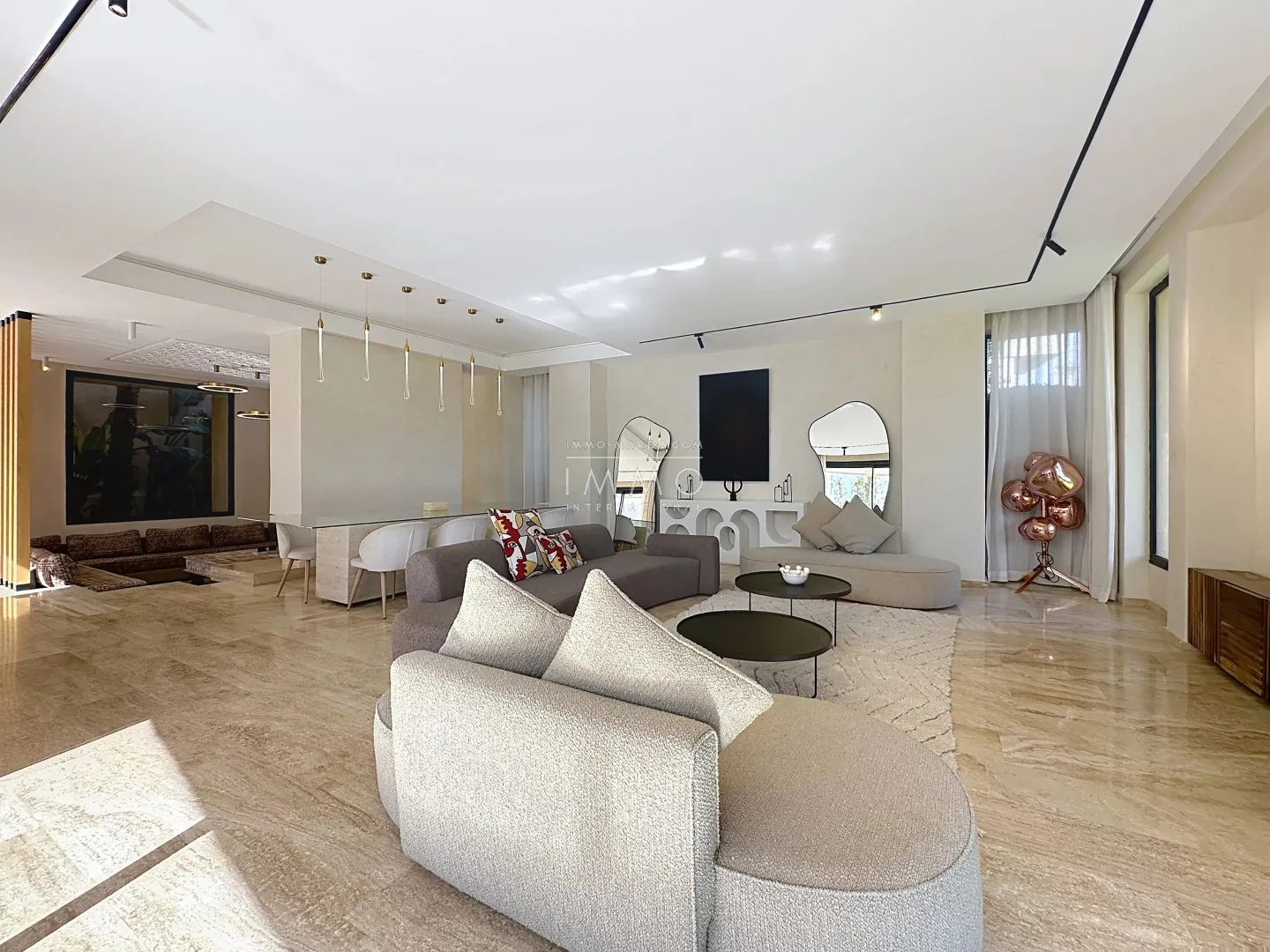 Villa à vendre golf amelkis – 5 suites – 550 m² – terrain 1 200 m² – meublée – contemporaine