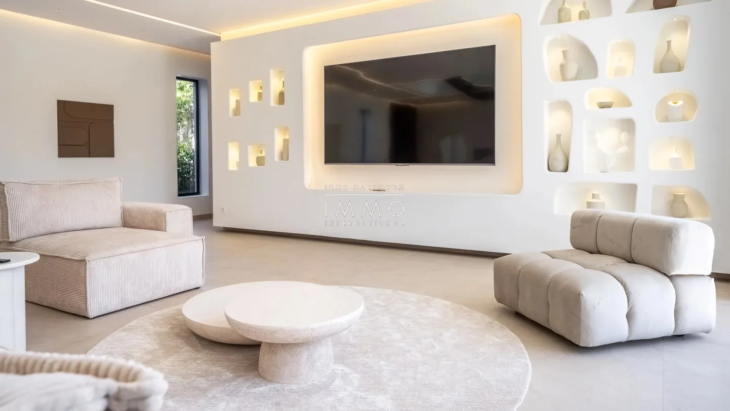 Villa à vendre route de l'ourika – 5 suites – 420 m² – terrain 1 000 m² – réception 130 m² – résidence sécurisée
