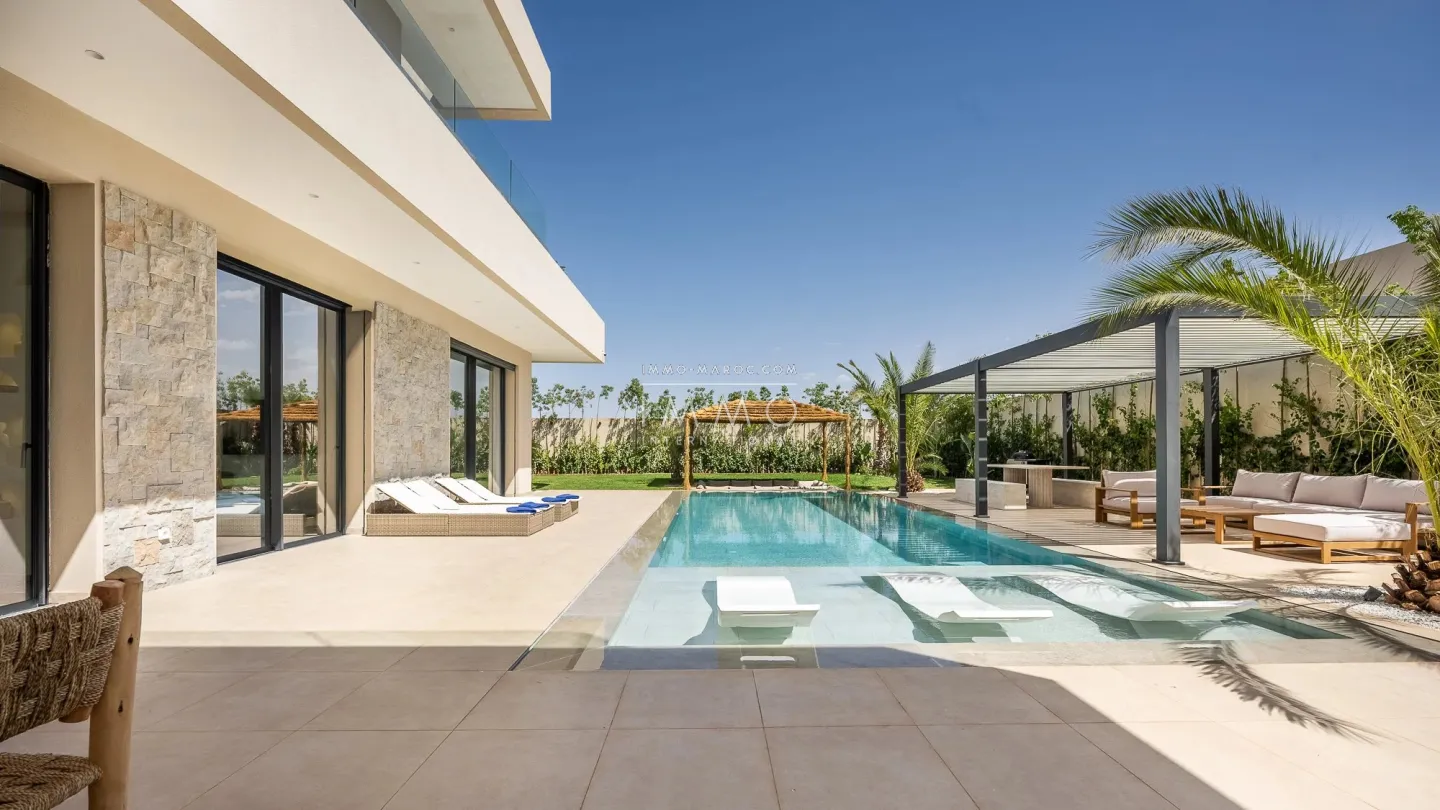 Villa à vendre route de l'ourika – 5 suites – 420 m² – terrain 1 000 m² – réception 130 m² – résidence sécurisée